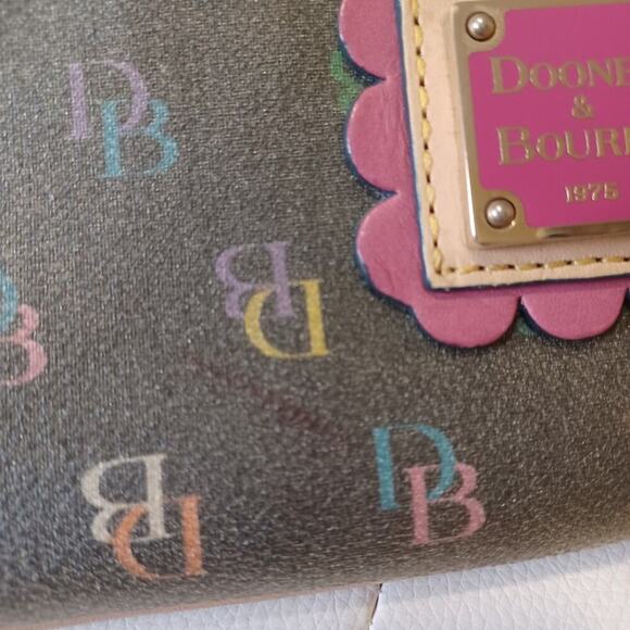 VTG Dooney & Bourke Gray Multicolor Logo Baguette Bag Y2K Barbie - Picture 13 of 16